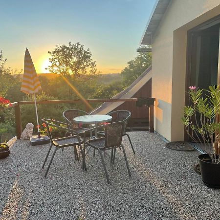 Apartman V Podhuri Jizerskych Hor Zelezny Brod Exterior foto
